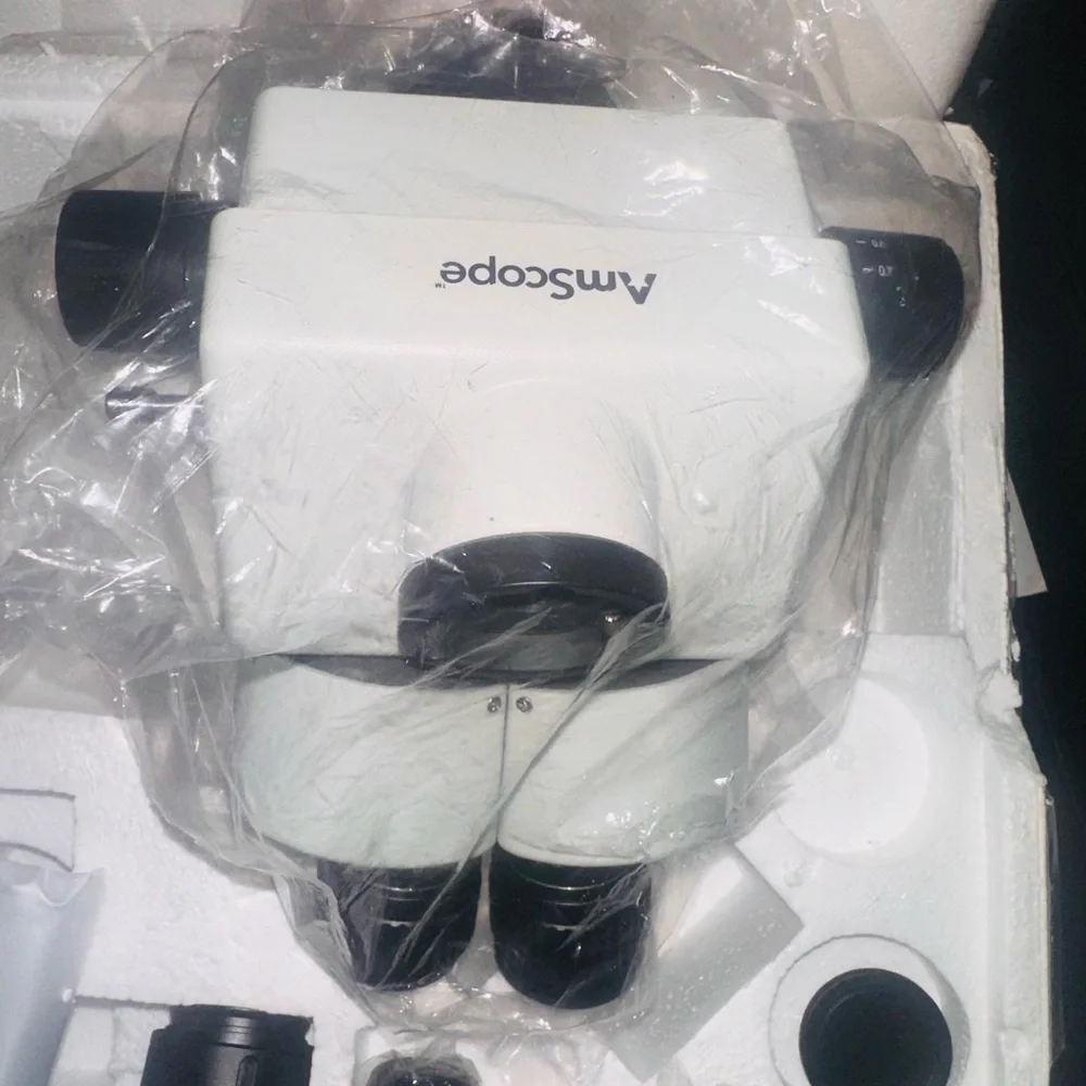 Precision Zoom Stereo Microscope - Picture 3 of 9
